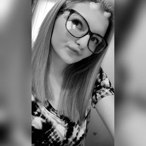 Meet your Posher, Kaitlin